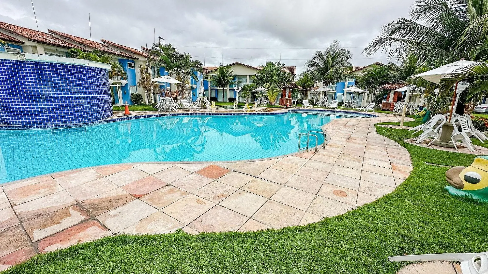 Taperapua Beach Suites: Seaside Luxury with Pools and High-Speed Wi-Fi Porto Seguro Holiday home