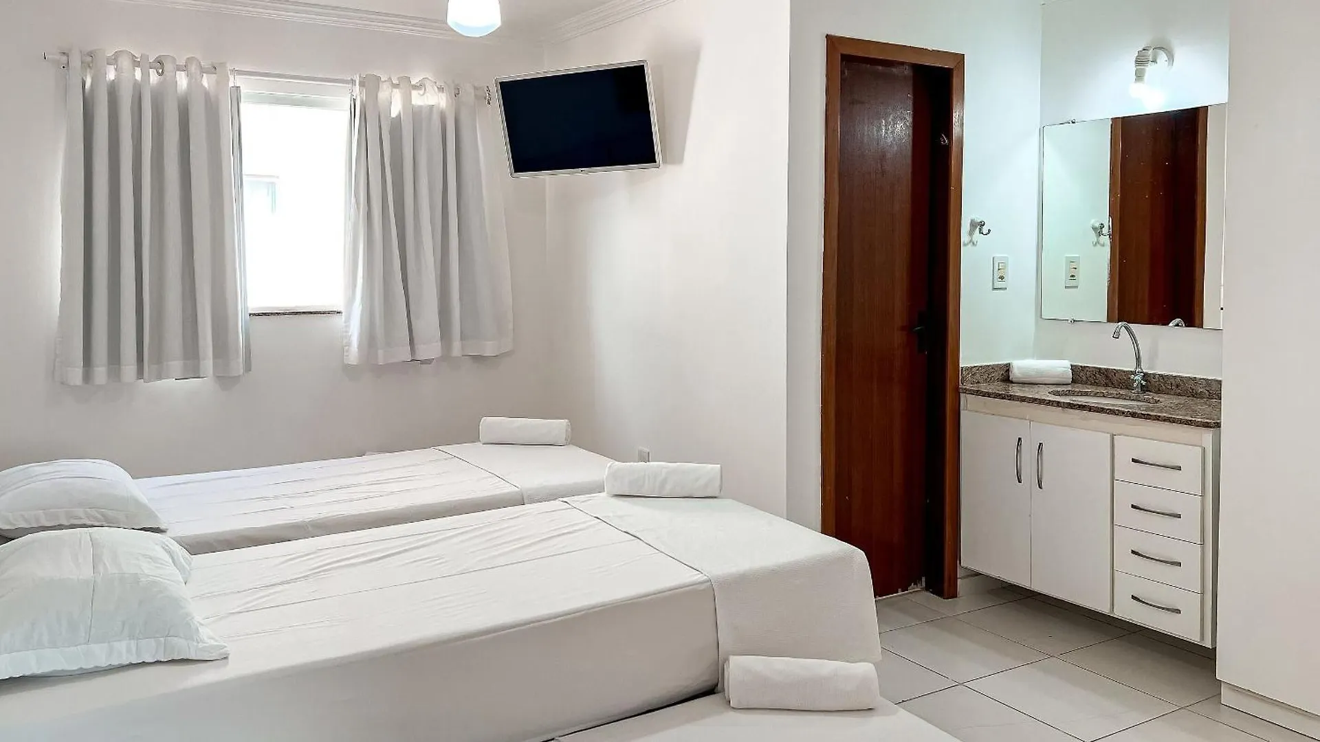 Taperapua Beach Suites: Seaside Luxury with Pools and High-Speed Wi-Fi Porto Seguro 0*,
