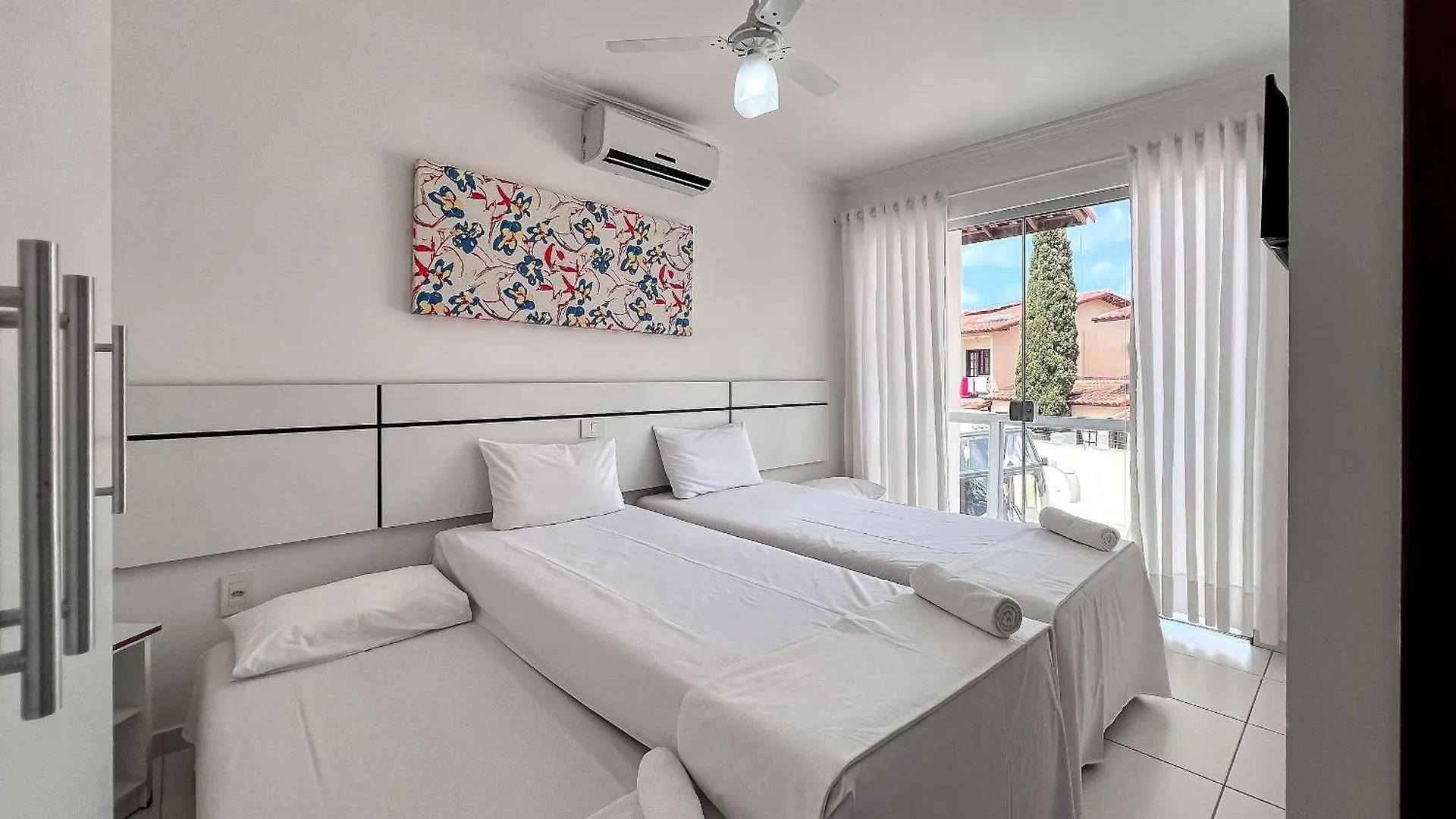 Holiday home Taperapua Beach Suites: Seaside Luxury with Pools and High-Speed Wi-Fi Porto Seguro